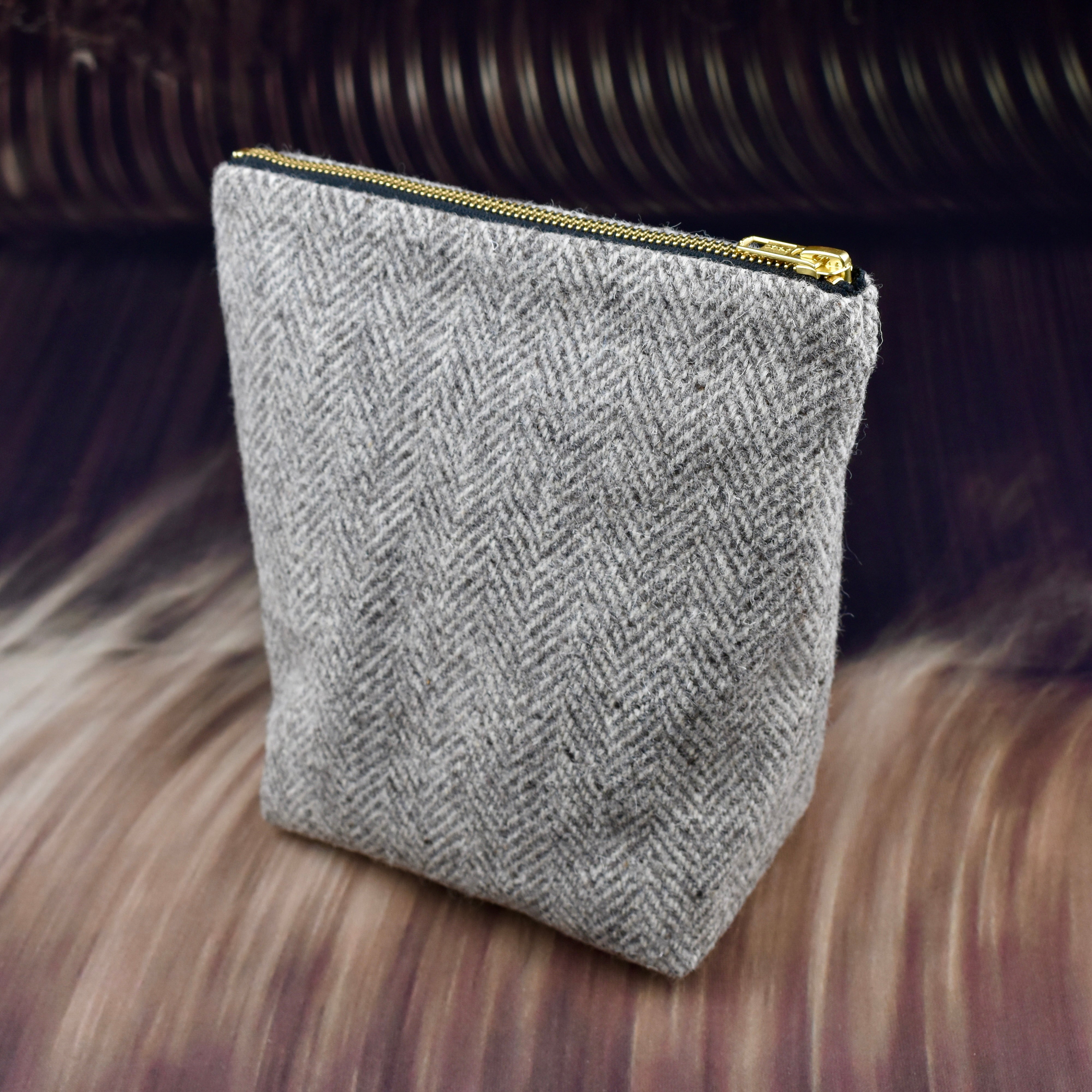 Tweed pouch sales